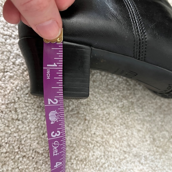 MUNRO Black Leather Ankle Heeled Boot Size 6.5 - Picture 11 of 13